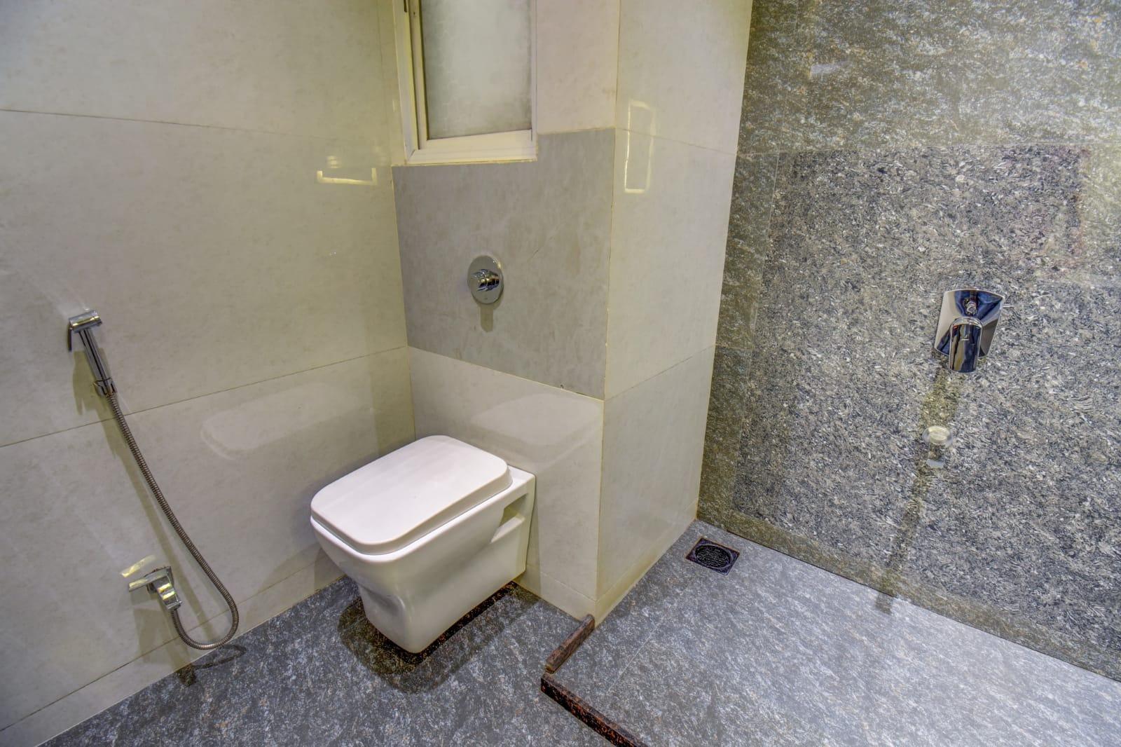 Deluxe Room - Image 4